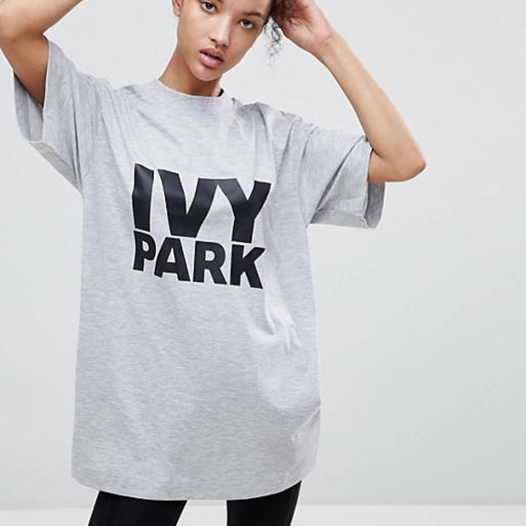 IVY PARK Tops - Ivy Park Oversized Logo Tee